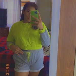 Crop sweatshirt & Short set